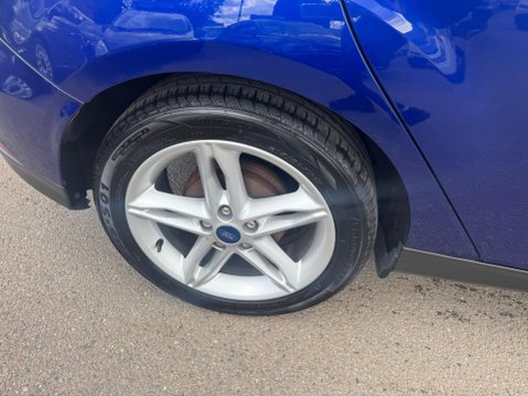 Ford Focus 1.5 TDCi Titanium Euro 6 (s/s) 5dr 15