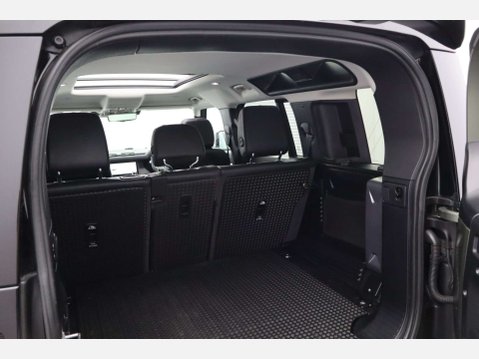 Land Rover Defender 3.0 Defender First Edition D MHEV Auto 4WD 5dr 57