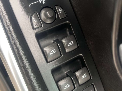 Volvo V40 2.0 V40 Cross Country Professional D3 5dr 28