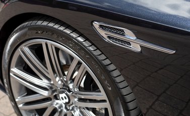 Bentley Continental GT Speed Convertible 26