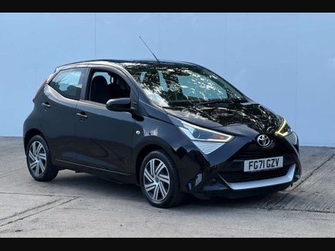 Toyota Aygo 1.0 Aygo X-Play TSS VVT-i 5dr 1