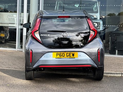 Toyota Aygo X VVT-I UNDERCOVER 9