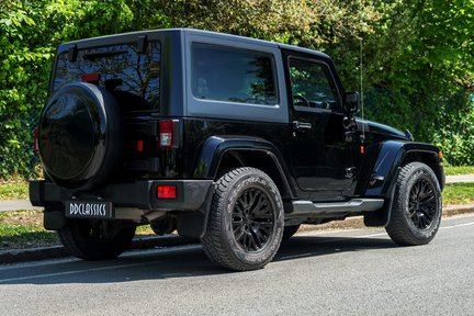 Jeep Wrangler SAHARA CRD By Kahn's The Chelsea Truck Company 3