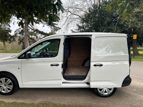 Volkswagen Caddy C20 TDI COMMERCE 4