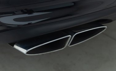 Bentley Bentayga V8 AZURE 39