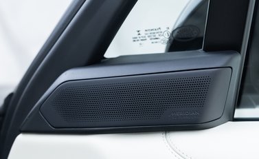 Land Rover Range Rover D350 HSE 23