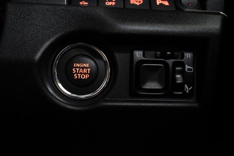 Suzuki Jimny Sierra SUV 1.5 AUTOMATIC petrol 17