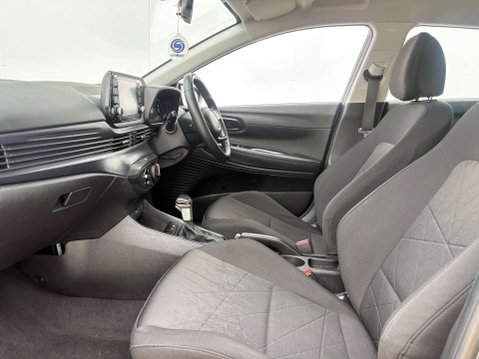 Hyundai BAYON 1.0 Bayon SE Connect TGDi MHEV Auto 5dr 49
