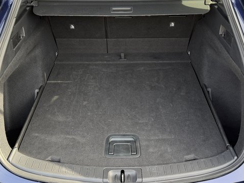 Suzuki Swace 1.8 Hybrid Motion 5dr CVT 39