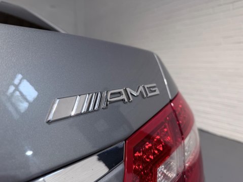 Mercedes-Benz E Class 6.2 E63 V8 AMG G-Tronic Euro 5 4dr 47