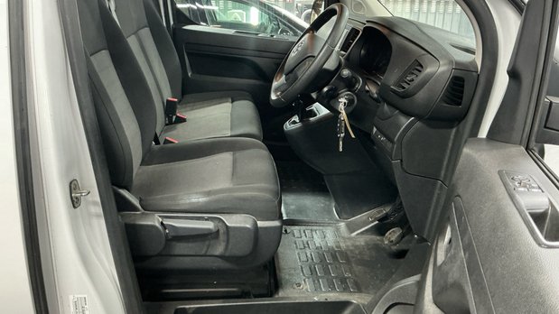 Vauxhall Vivaro LWB L2H1 Low Roof Prime 2900 Air Con Sensors EURO 6 NO VAT 9