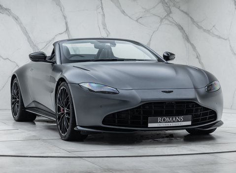 Aston Martin V8 Vantage ROADSTER 12