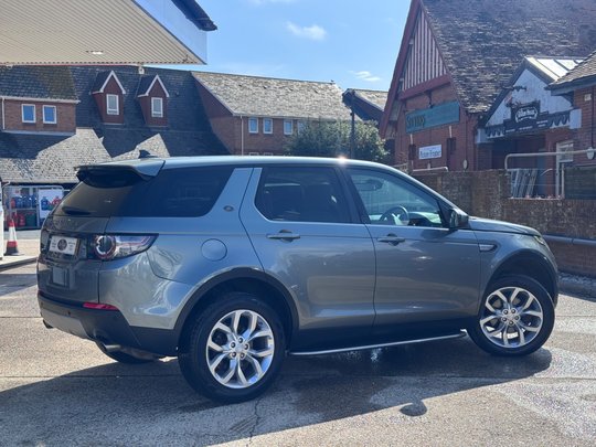 Land Rover Discovery Sport TD4 HSE