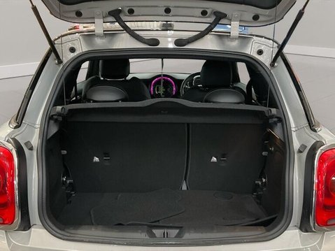 Mini Hatch 1.5 Cooper Euro 6 (s/s) 3dr 10