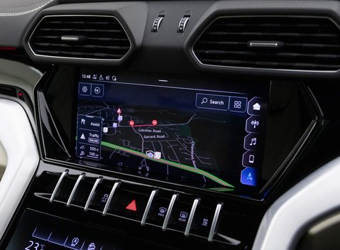 Lamborghini Urus V8 15