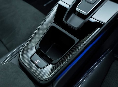 Porsche 911 Carrera GTS (992) 24