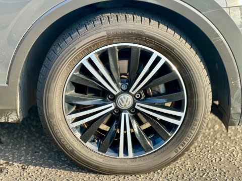 Volkswagen Tiguan 2.0 TDI SE Navigation Euro 6 (s/s) 5dr 66