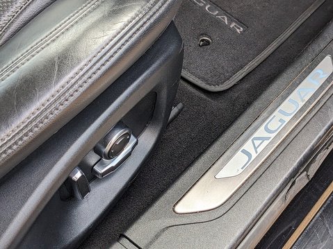 Jaguar XF PORTFOLIO 29