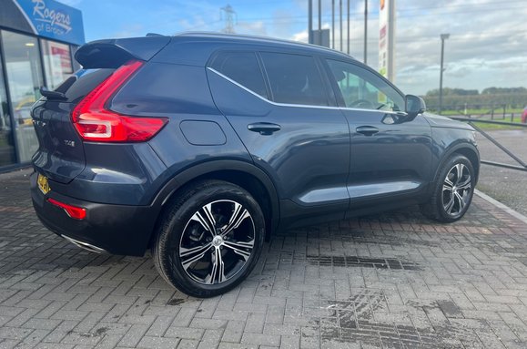 Volvo XC40 2.0 T4 INSCRIPTION PRO AUTO PETROL 11