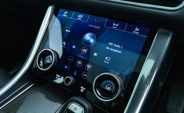 Land Rover Range Rover Sport 5.0 SVR Carbon Edition 19