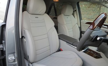 Mercedes-Benz M Class AMG 9