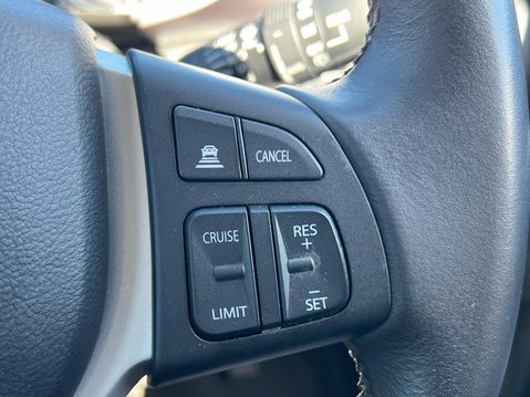 Suzuki Vitara SZ-T BOOSTERJET MHEV 38