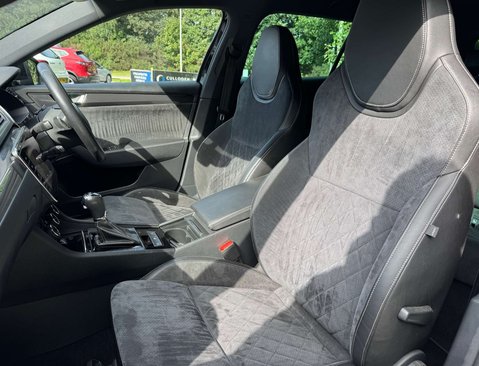 Skoda Superb 2.0 Superb SportLine+ TDI Semi-Auto 5dr 35
