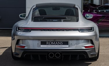 Porsche 911 GT3 TOURING (992) 3