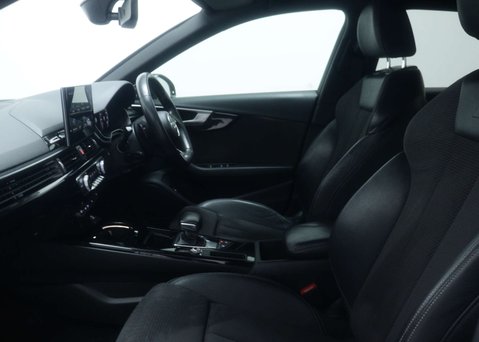 Audi A4 2.0 A4 Black Edition 35 TFSI Semi-Auto 4dr 51