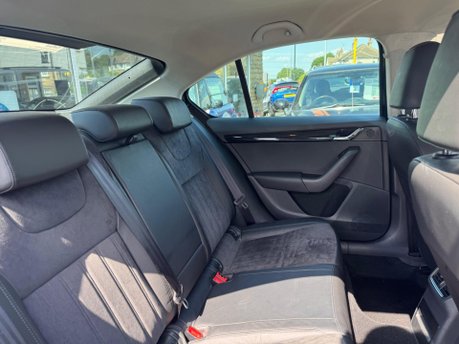 Skoda Octavia SE L TSI DSG 14