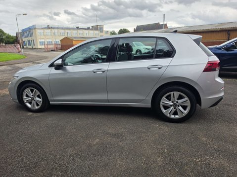 Volkswagen Golf 1.5 Golf Life TSi 5dr 32
