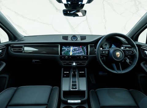 Porsche Macan GTS 15