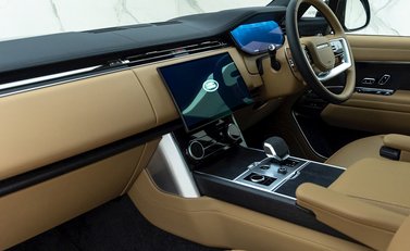 Land Rover Range Rover P400 HSE 14