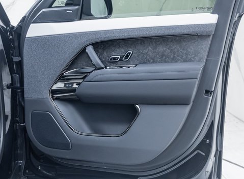 Land Rover Range Rover Sport P530 First Edition 33