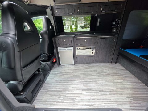 Volkswagen Transporter 2.5 Transporter T30 130 TDI LWB 9