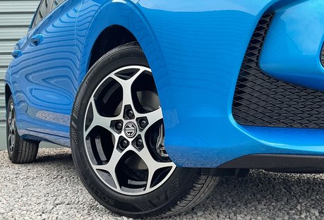 MG MG3 1.5 HYBRID+ TROPHY