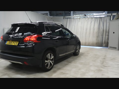 Peugeot 2008 BLUE HDI S/S FELINE MISTRAL 16