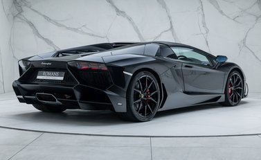 Lamborghini Aventador LP 720-4 50th Anniversary Roadster 9