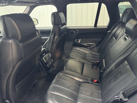 Land Rover Range Rover 3.0 Range Rover Autobiography SDV6 HEV Auto 4WD 5dr 64