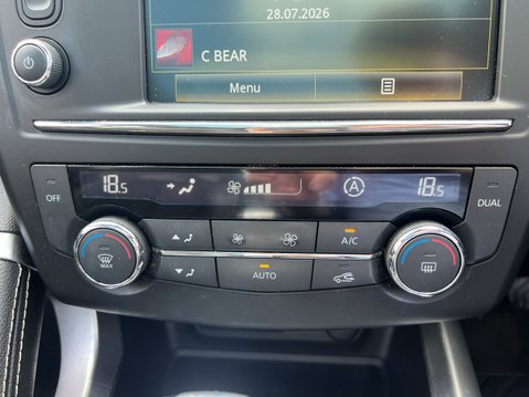 Renault Kadjar 1.5 dCi Signature Nav SUV 5dr Diesel EDC Euro 6 (s/s) (110 ps) 26