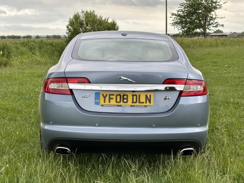 Jaguar XF PREMIUM LUXURY V6 STUNNING EXAMPLE FSH 10