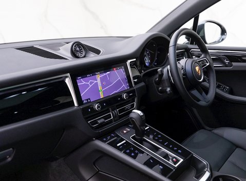 Porsche Macan S 15
