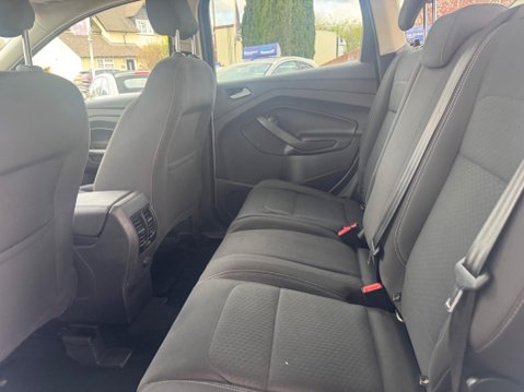 Ford Kuga 2.0 TDCi EcoBlue Zetec AWD Euro 6 (s/s) 5dr 28