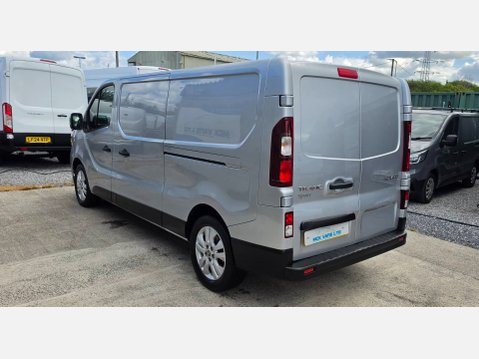 Renault Trafic SPORT LL30 L2 H1 LWB 2.0 DCI 130ps EU6 4