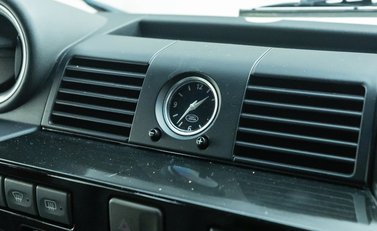 Land Rover Defender 110 ADVENTURE 24