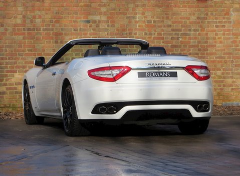 Maserati Grancabrio 7