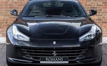 Ferrari GTC4 Lusso T 4