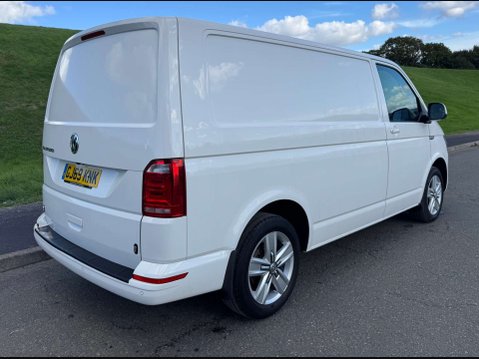Volkswagen Transporter 2.0 Transporter T32 Highline TDI Semi-Auto 4