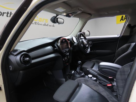Mini Hatch 1.5 Cooper D Euro 6 (s/s) 5dr 14