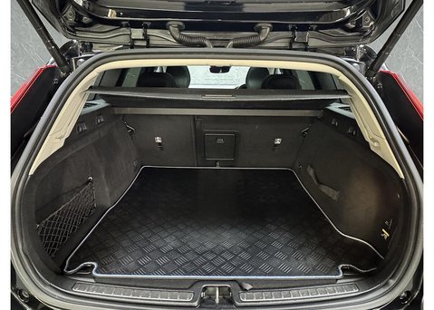 Volvo V60 2.0 D4 Inscription Pro Estate 5dr Diesel Auto Euro 6 (s/s) (190 ps) 49